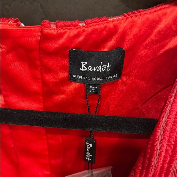 Bardot Red Sleeveless Dress - Picture 2 of 5